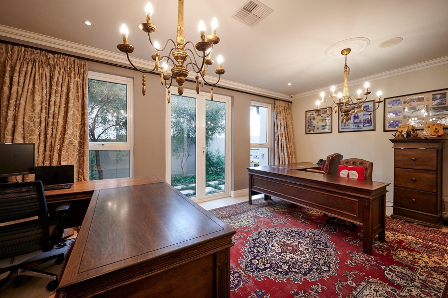 5 Bedroom Property for Sale in Waterfall Country Estate Gauteng