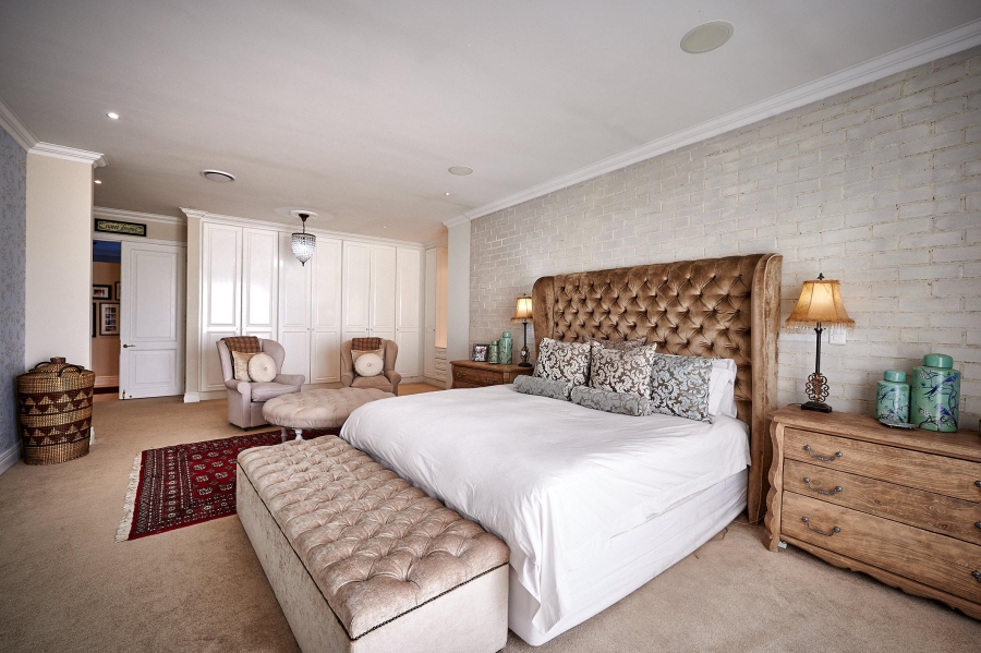 5 Bedroom Property for Sale in Waterfall Country Estate Gauteng