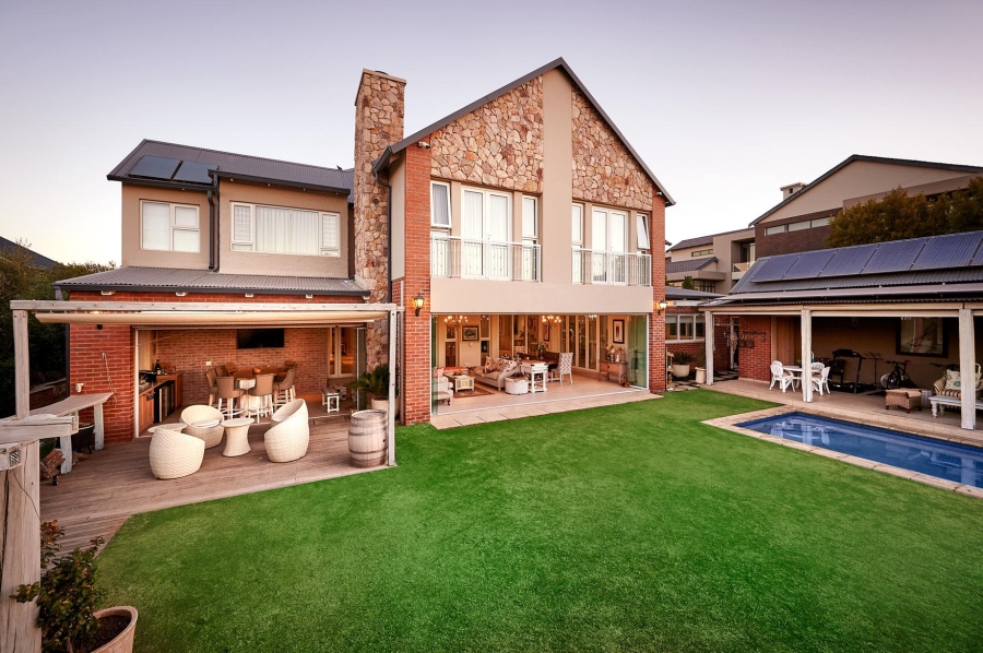 5 Bedroom Property for Sale in Waterfall Country Estate Gauteng
