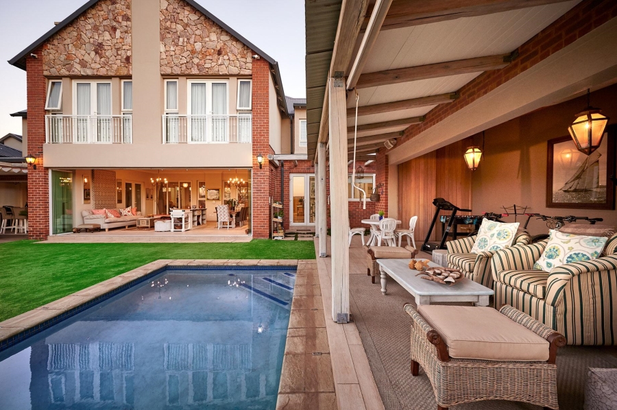 5 Bedroom Property for Sale in Waterfall Country Estate Gauteng