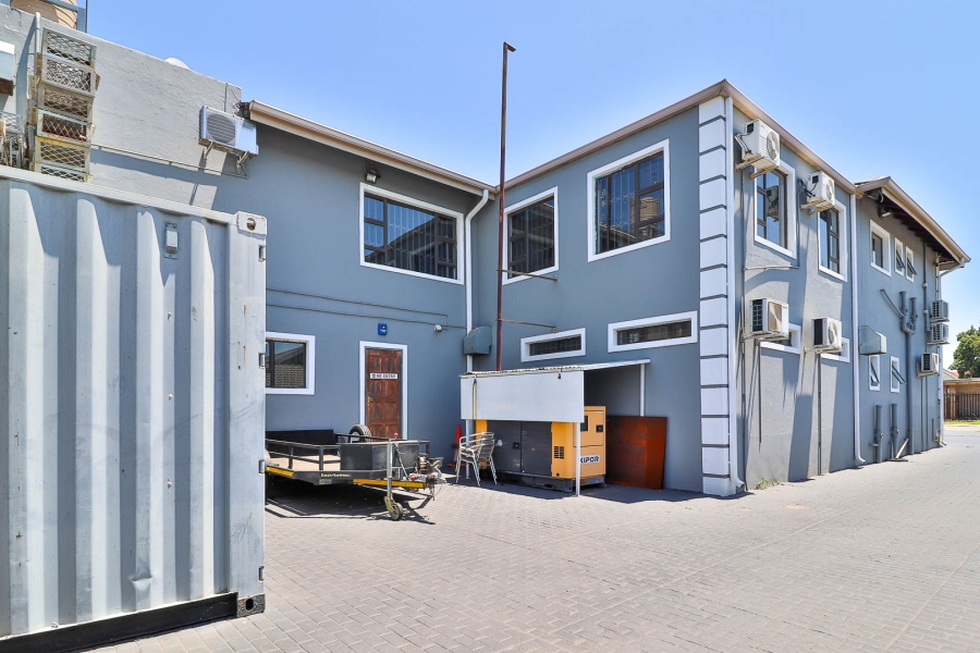 Commercial Property for Sale in New Redruth Gauteng