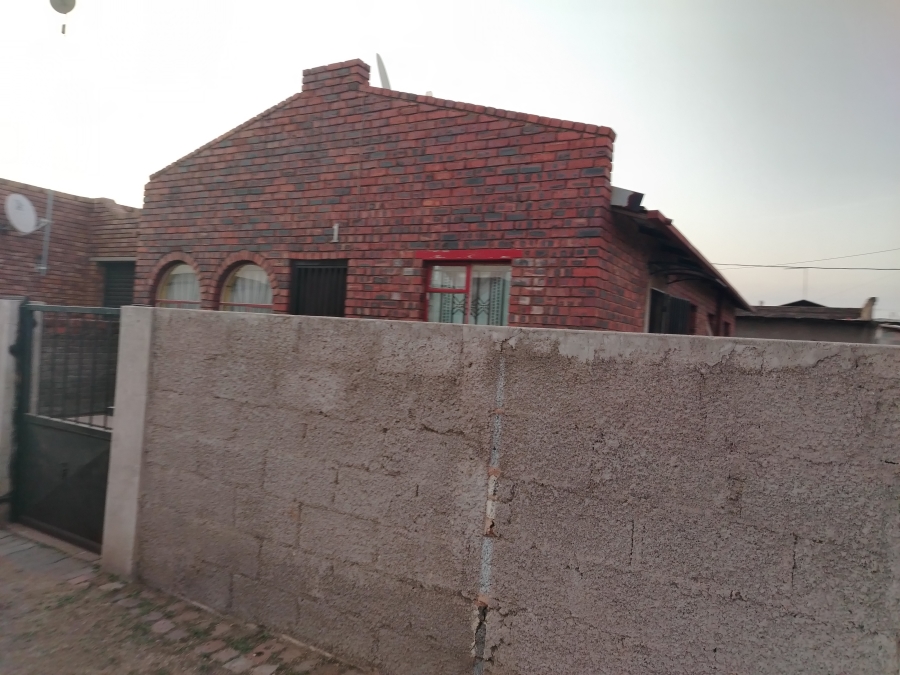 3 Bedroom Property for Sale in Etwatwa Gauteng
