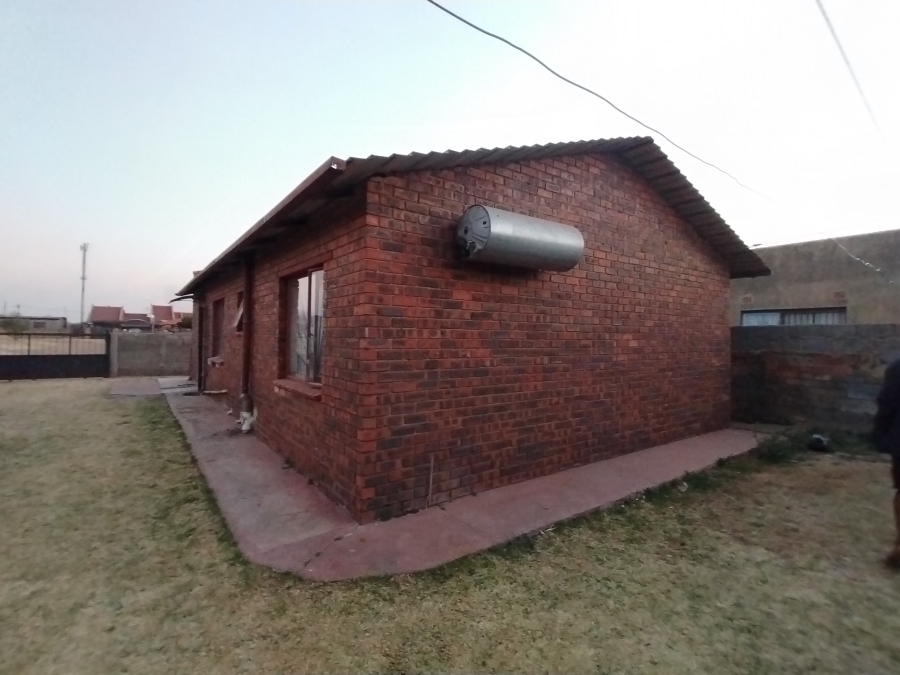 3 Bedroom Property for Sale in Etwatwa Gauteng