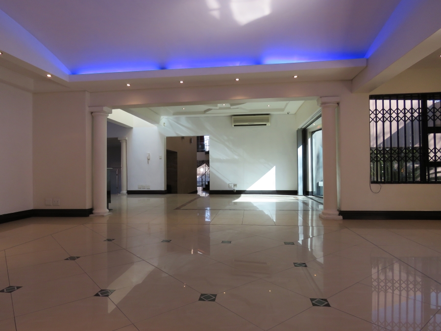 6 Bedroom Property for Sale in Westdene Gauteng