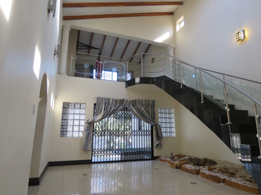 6 Bedroom Property for Sale in Westdene Gauteng