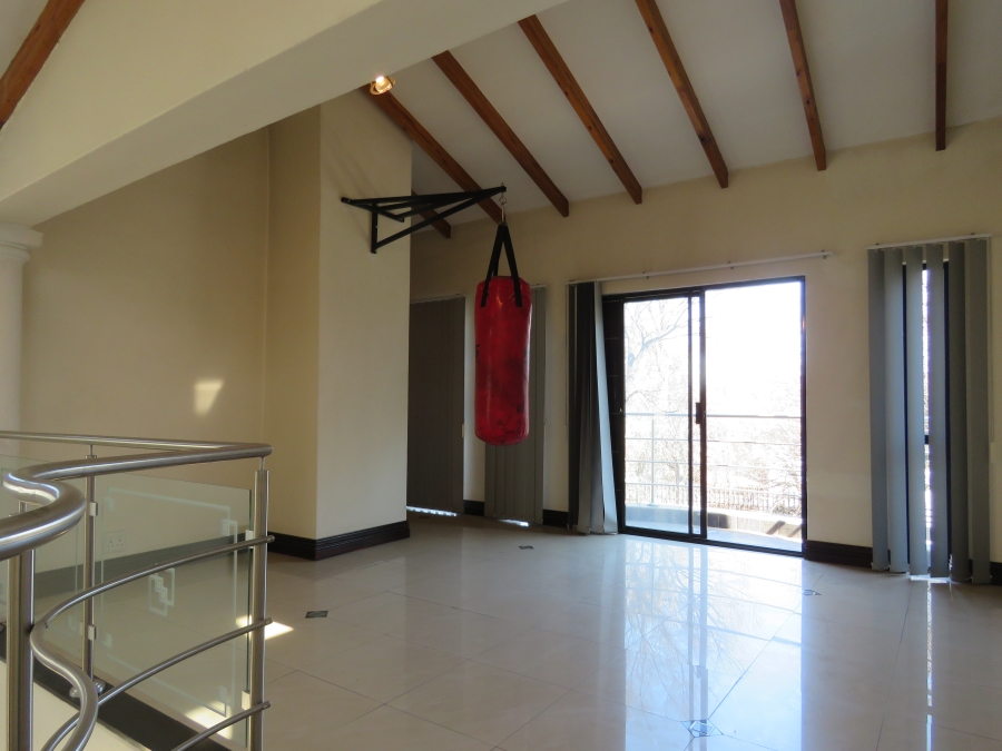 6 Bedroom Property for Sale in Westdene Gauteng