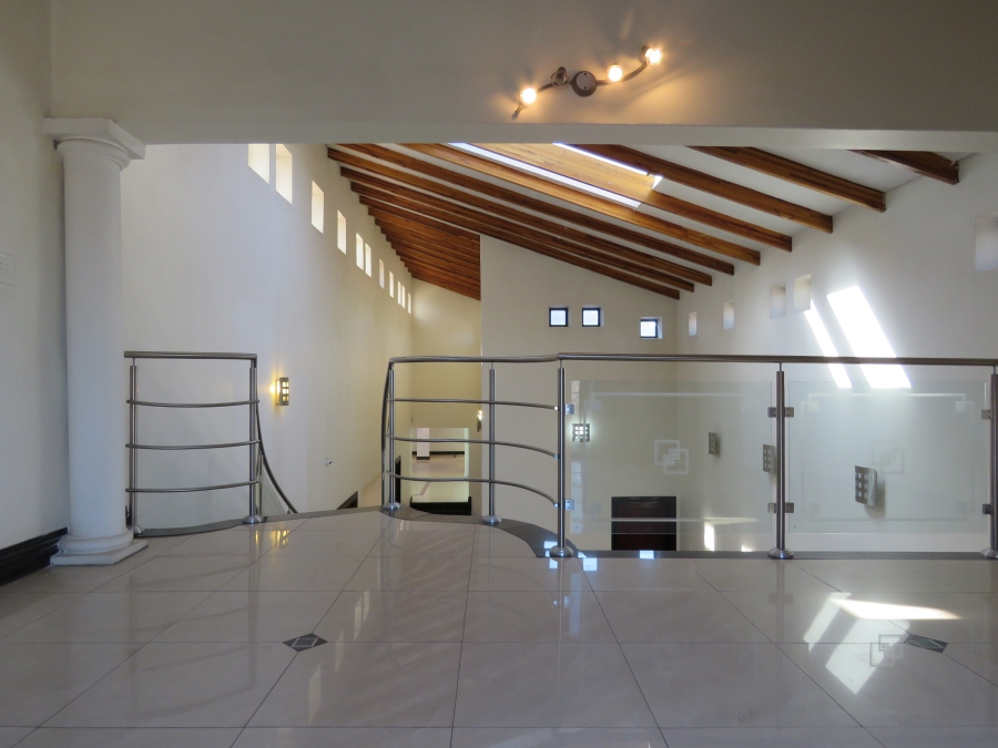 6 Bedroom Property for Sale in Westdene Gauteng