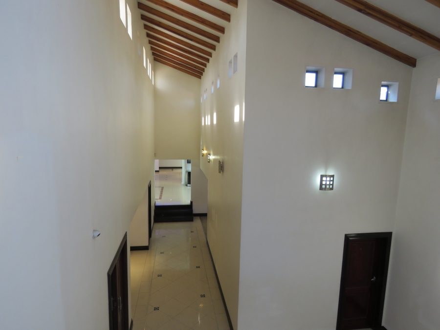 6 Bedroom Property for Sale in Westdene Gauteng