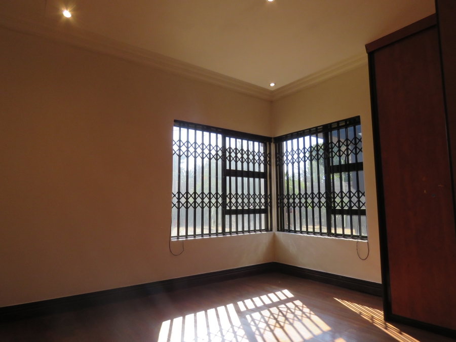 6 Bedroom Property for Sale in Westdene Gauteng