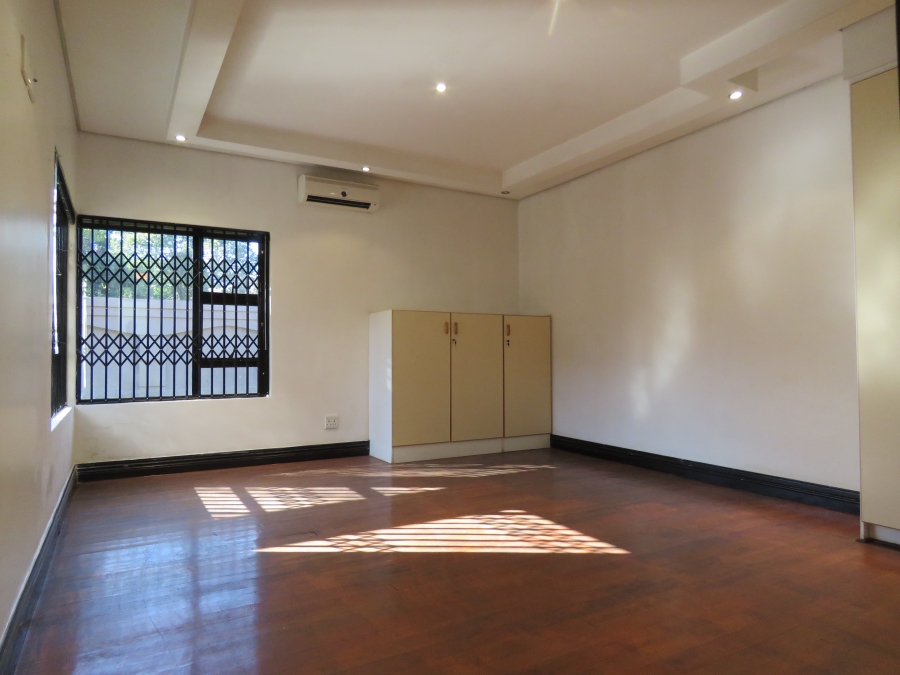 6 Bedroom Property for Sale in Westdene Gauteng