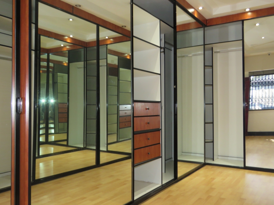 6 Bedroom Property for Sale in Westdene Gauteng