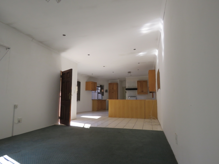 6 Bedroom Property for Sale in Westdene Gauteng