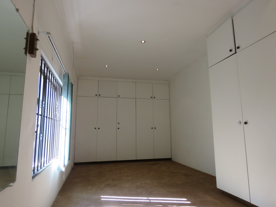 6 Bedroom Property for Sale in Westdene Gauteng