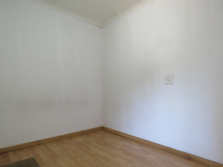 6 Bedroom Property for Sale in Westdene Gauteng