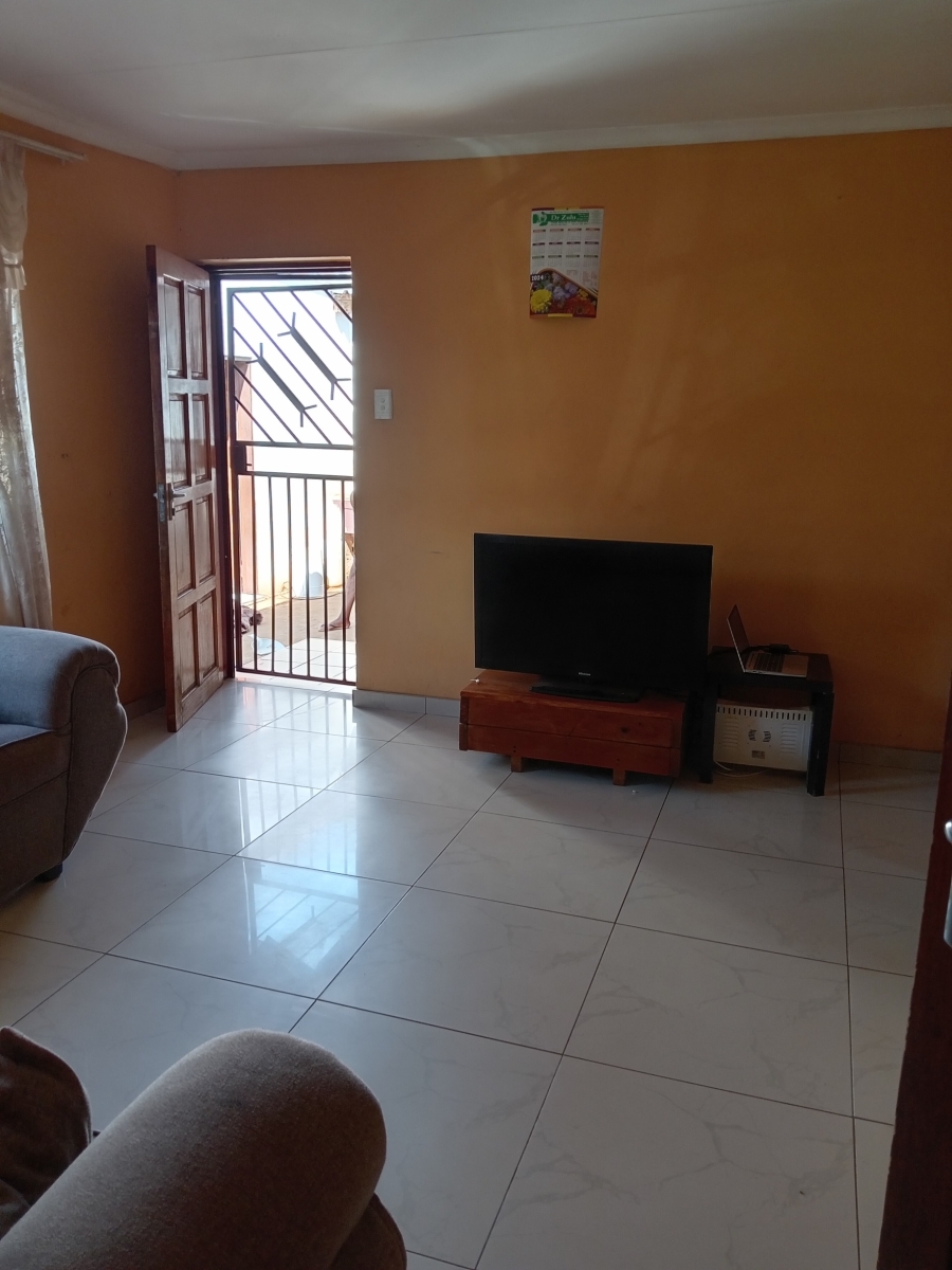 2 Bedroom Property for Sale in Orange Farm Gauteng