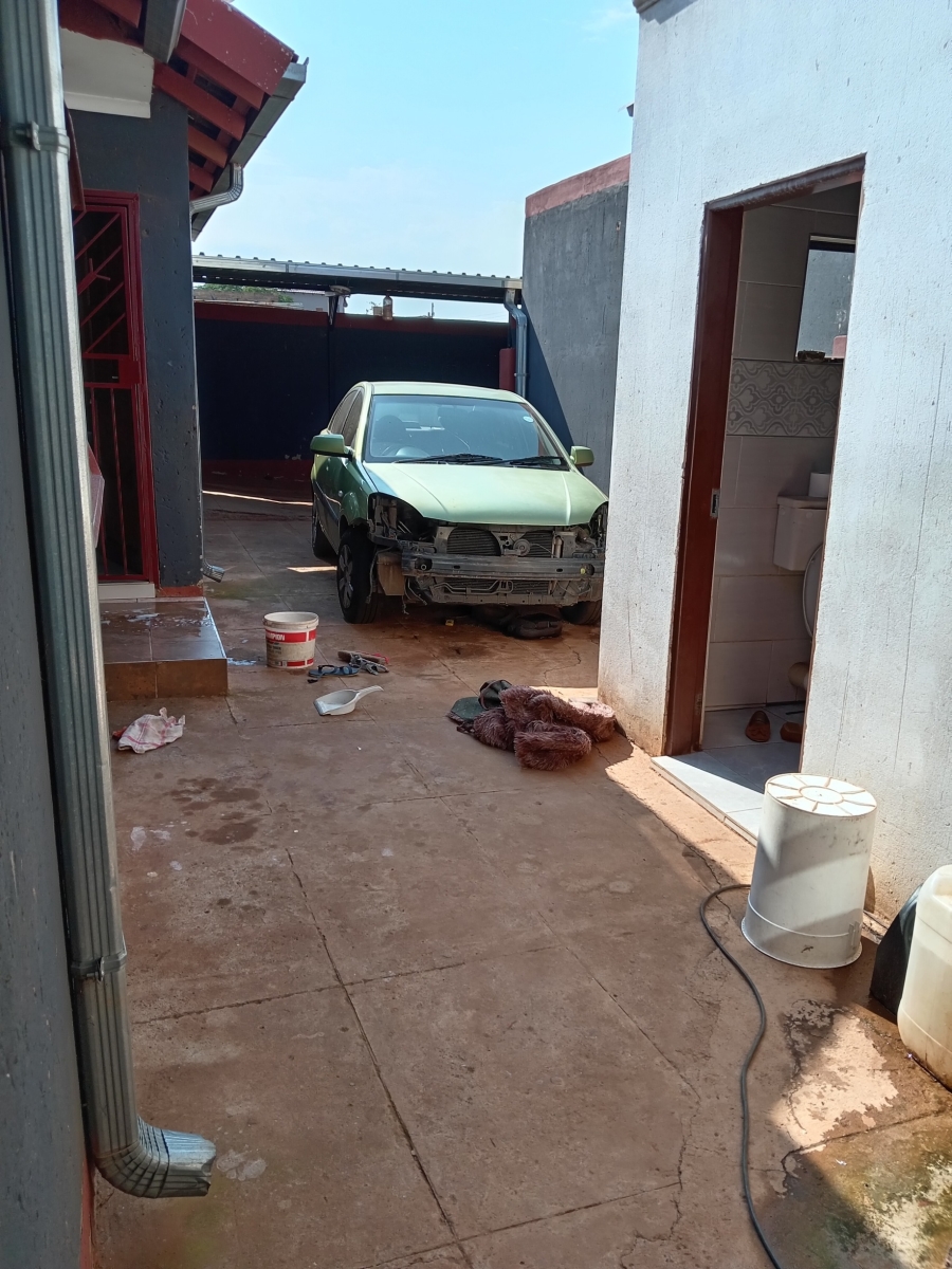 2 Bedroom Property for Sale in Orange Farm Gauteng