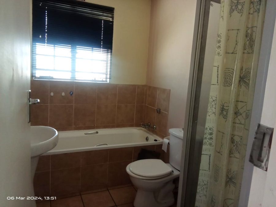 2 Bedroom Property for Sale in Minnebron Gauteng