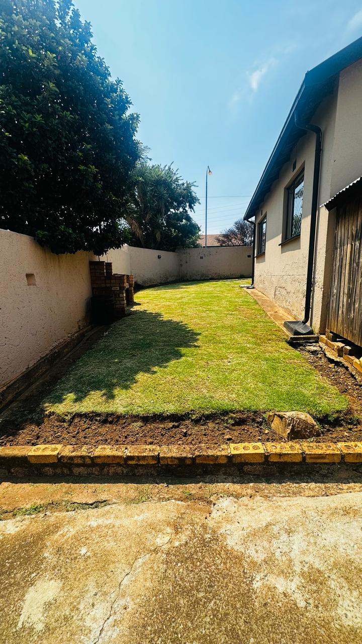 2 Bedroom Property for Sale in Dobsonville Gauteng