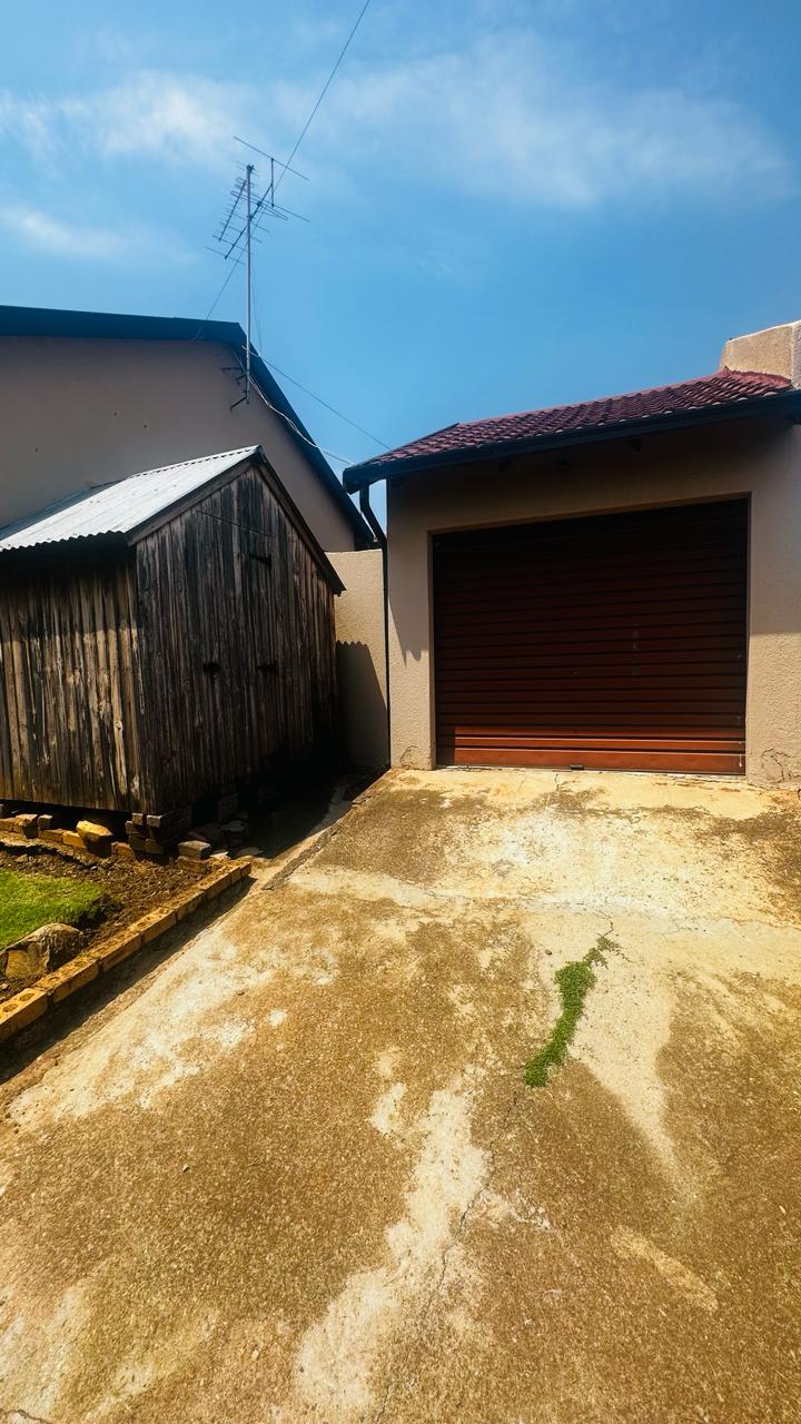 2 Bedroom Property for Sale in Dobsonville Gauteng