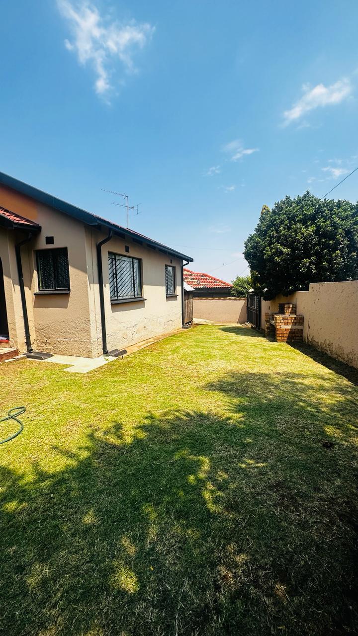 2 Bedroom Property for Sale in Dobsonville Gauteng