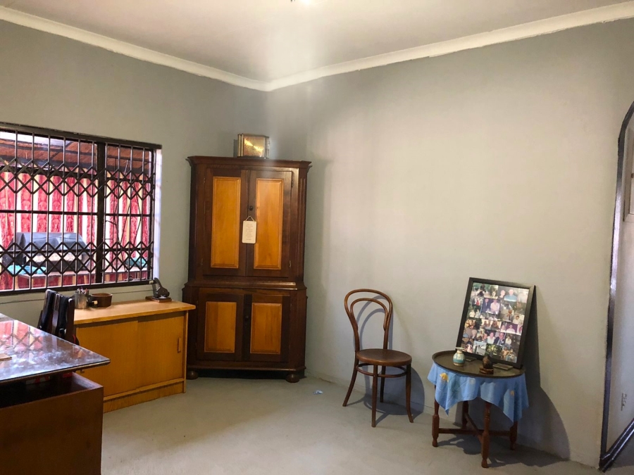 4 Bedroom Property for Sale in Houtkop A H Gauteng