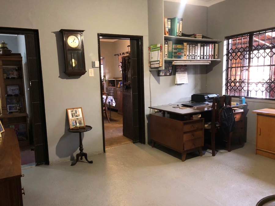 4 Bedroom Property for Sale in Houtkop A H Gauteng