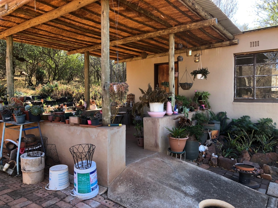 4 Bedroom Property for Sale in Houtkop A H Gauteng