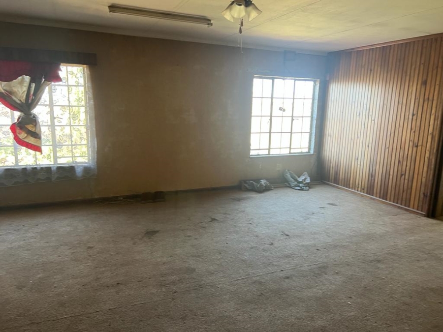 5 Bedroom Property for Sale in Althea AH Gauteng