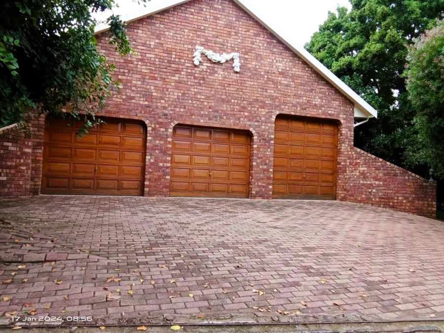 5 Bedroom Property for Sale in Ferryvale Gauteng