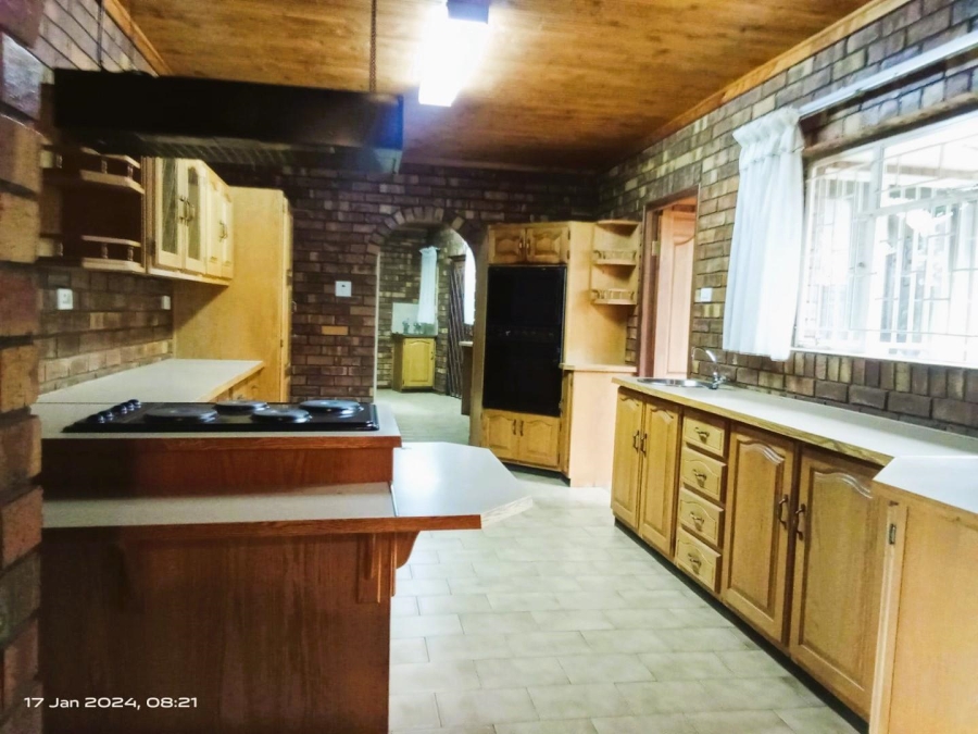 5 Bedroom Property for Sale in Ferryvale Gauteng