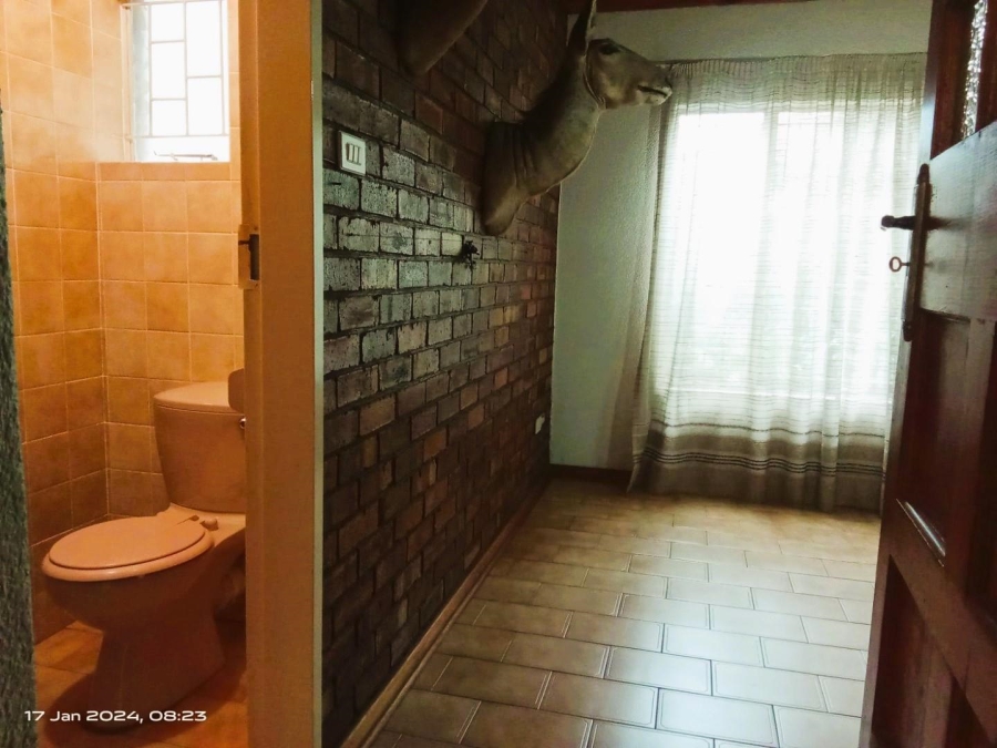 5 Bedroom Property for Sale in Ferryvale Gauteng