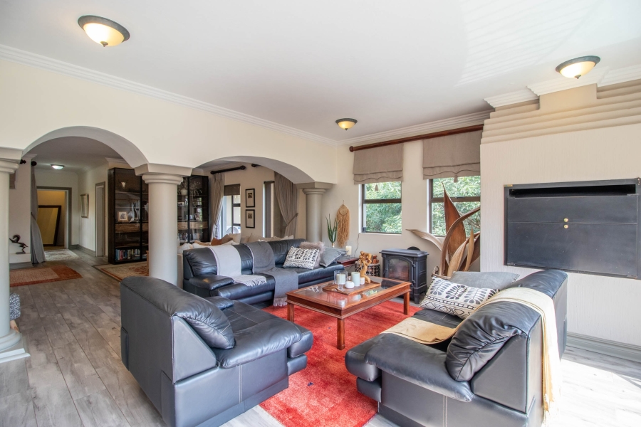 5 Bedroom Property for Sale in Waterkloof Gauteng