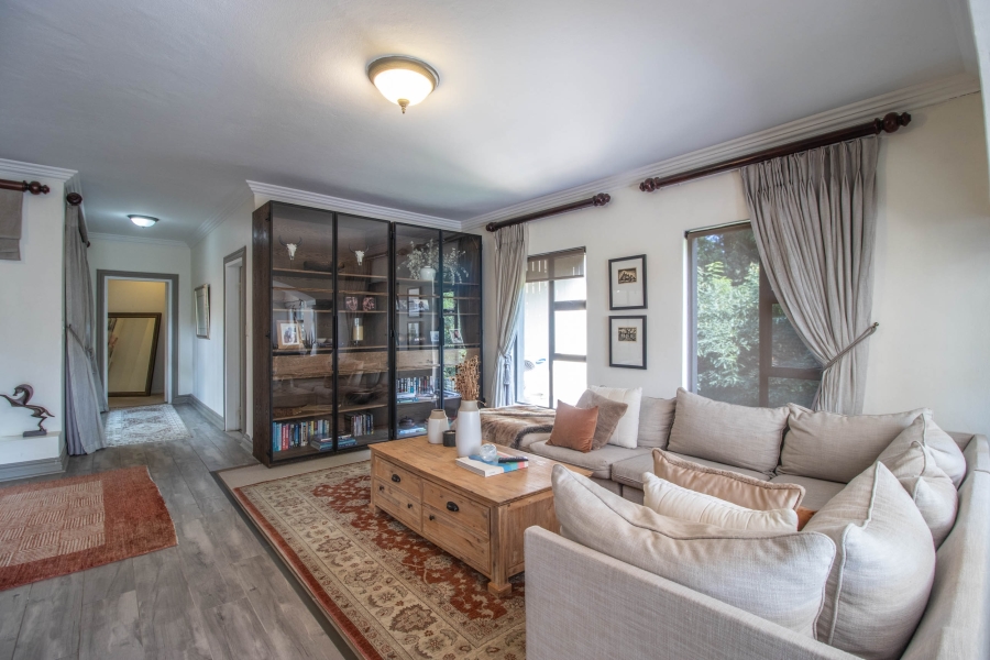 5 Bedroom Property for Sale in Waterkloof Gauteng