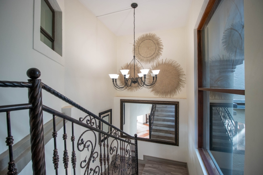 5 Bedroom Property for Sale in Waterkloof Gauteng