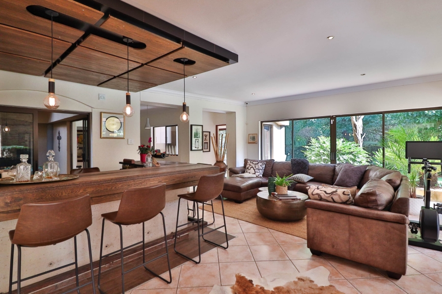 5 Bedroom Property for Sale in Waterkloof Gauteng