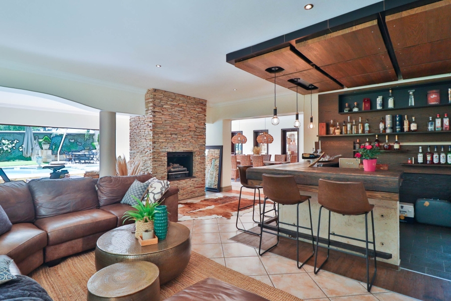 5 Bedroom Property for Sale in Waterkloof Gauteng