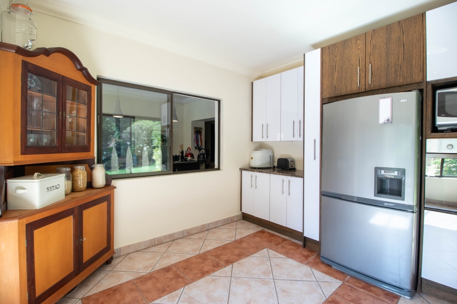 5 Bedroom Property for Sale in Waterkloof Gauteng