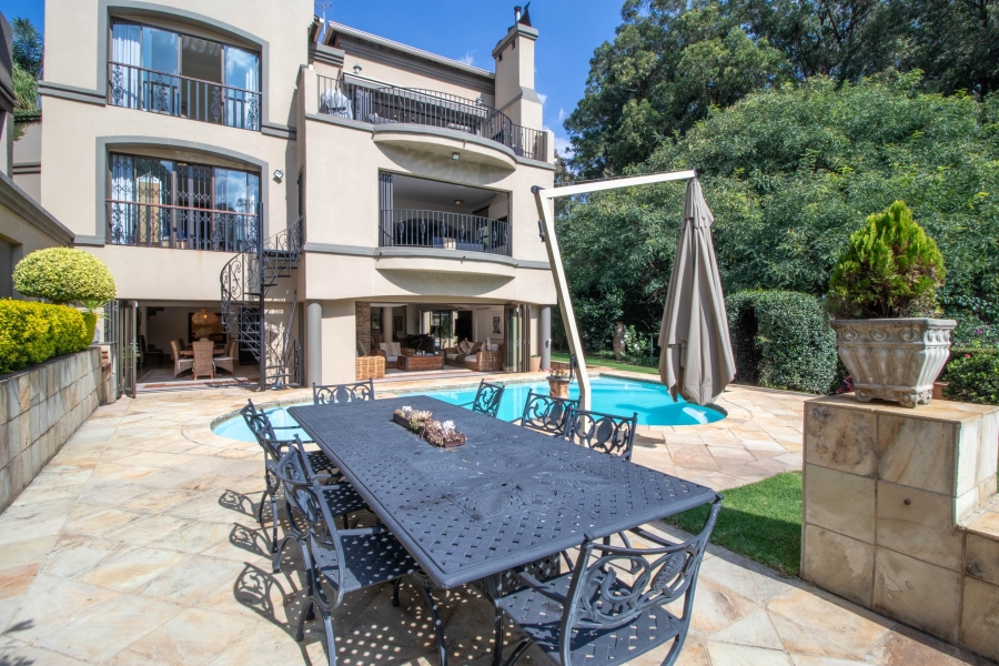 5 Bedroom Property for Sale in Waterkloof Gauteng
