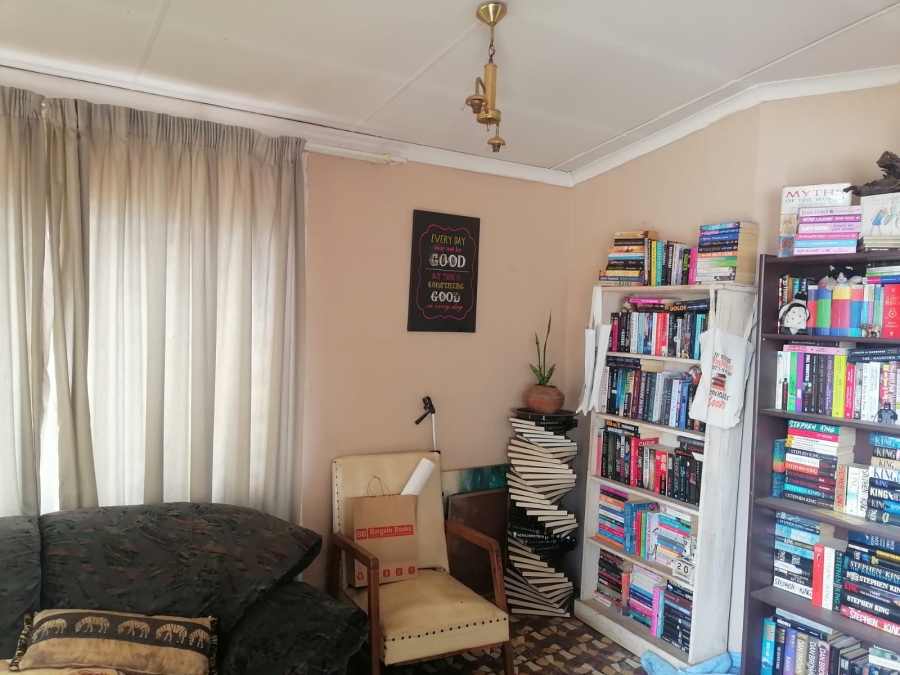 5 Bedroom Property for Sale in Rensburg Gauteng