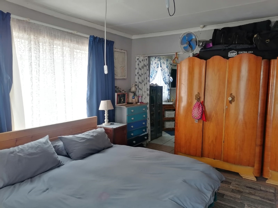 5 Bedroom Property for Sale in Rensburg Gauteng