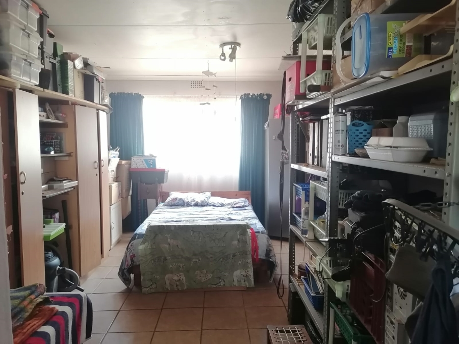 5 Bedroom Property for Sale in Rensburg Gauteng