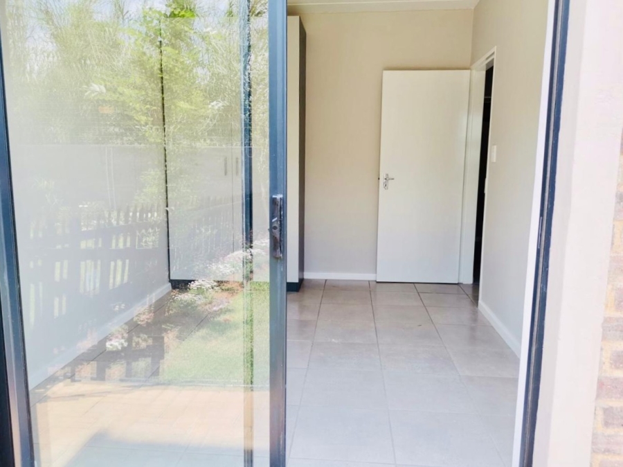 2 Bedroom Property for Sale in Kenleaf Gauteng