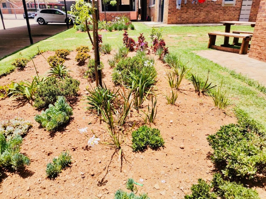 2 Bedroom Property for Sale in Kenleaf Gauteng