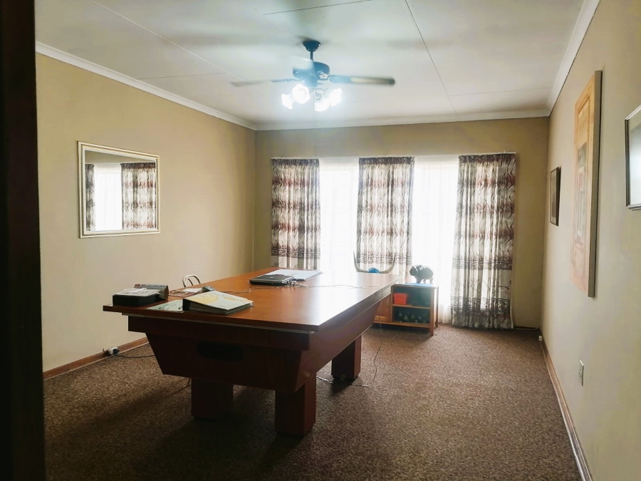 4 Bedroom Property for Sale in Spaarwater Gauteng