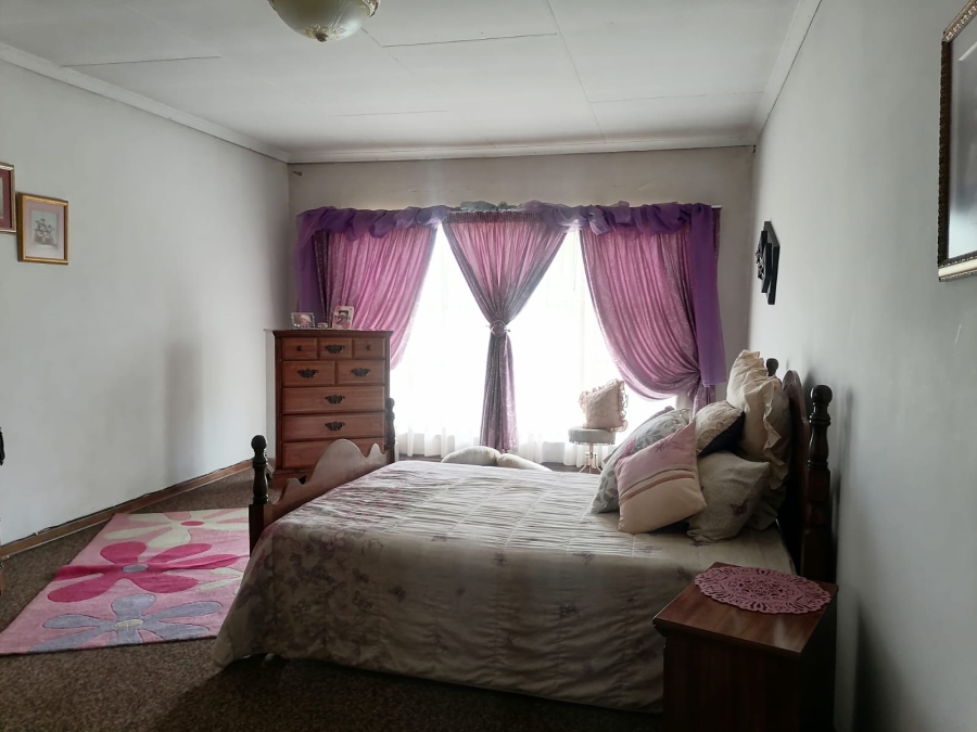 4 Bedroom Property for Sale in Spaarwater Gauteng