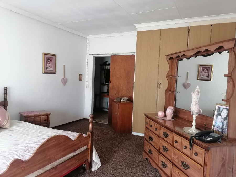 4 Bedroom Property for Sale in Spaarwater Gauteng