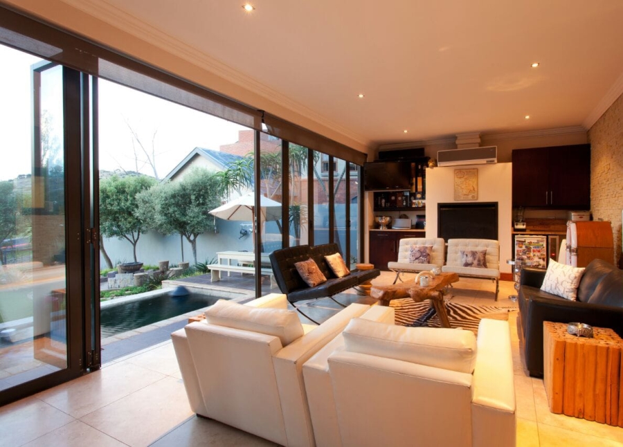 5 Bedroom Property for Sale in Waterkloof Ridge Gauteng