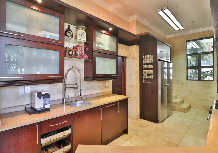 5 Bedroom Property for Sale in Waterkloof Ridge Gauteng