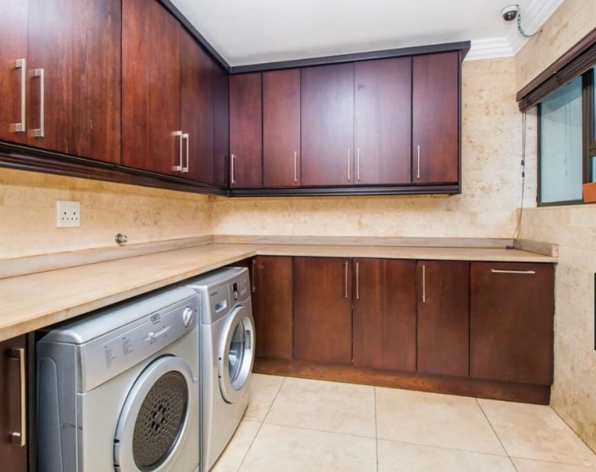 5 Bedroom Property for Sale in Waterkloof Ridge Gauteng