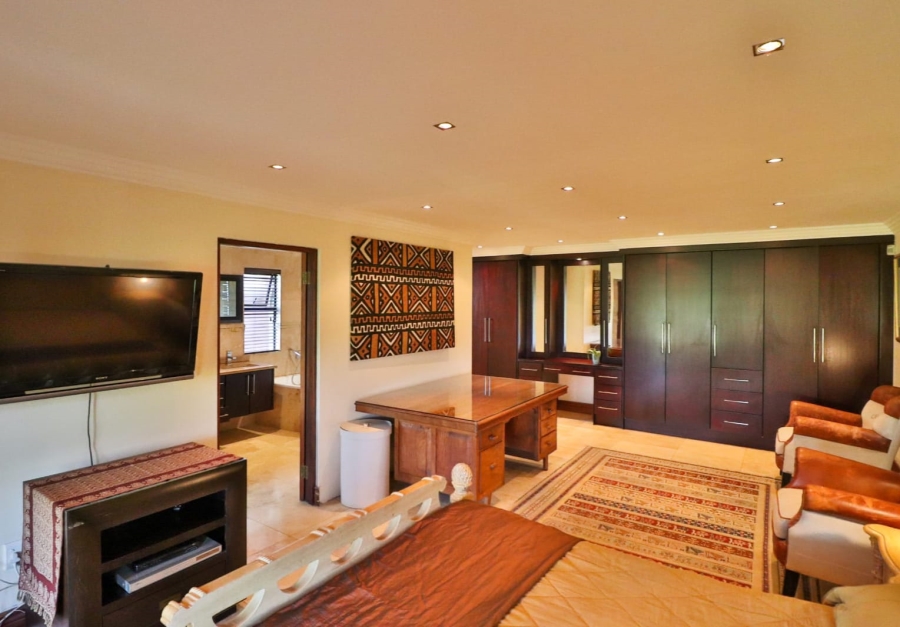 5 Bedroom Property for Sale in Waterkloof Ridge Gauteng